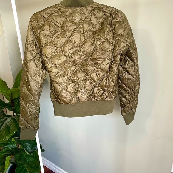 Green Aritzia TNA League Jacket Size XS - Picture 3 of 3